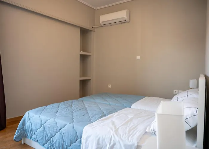 Navarinou By Hsh Nafplio